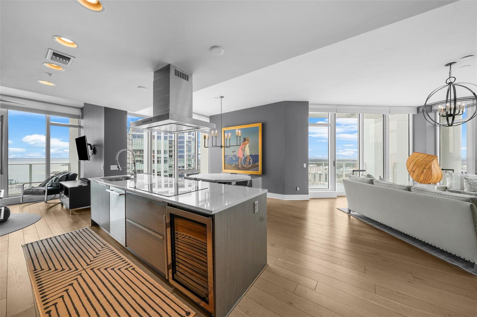 175 1ST ST S #3102, ST PETERSBURG, FL, 33701
