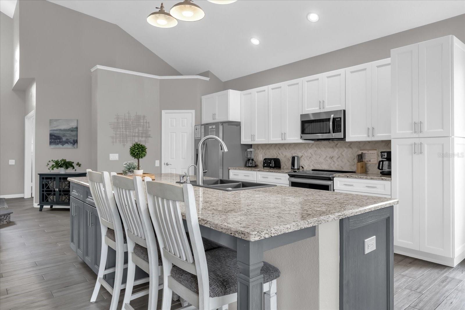 8106 FAN PALM WAY, KISSIMMEE, FL, 34747