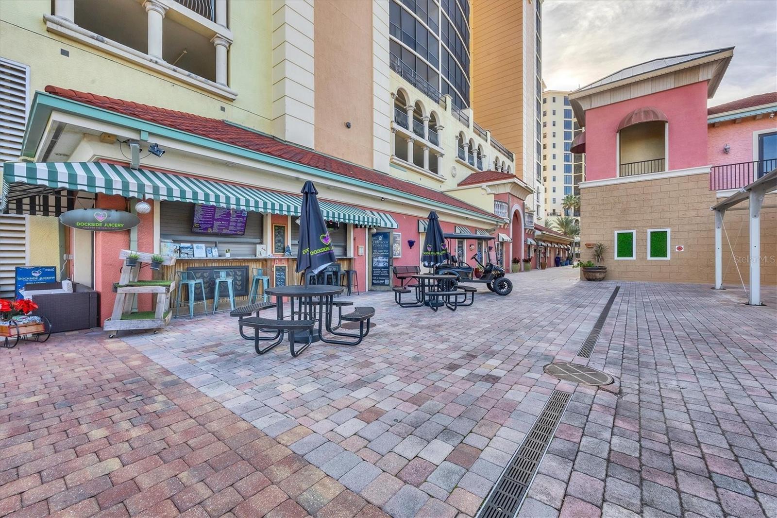 5865 SHELL COVE DR #106, CAPE CORAL, FL, 33914