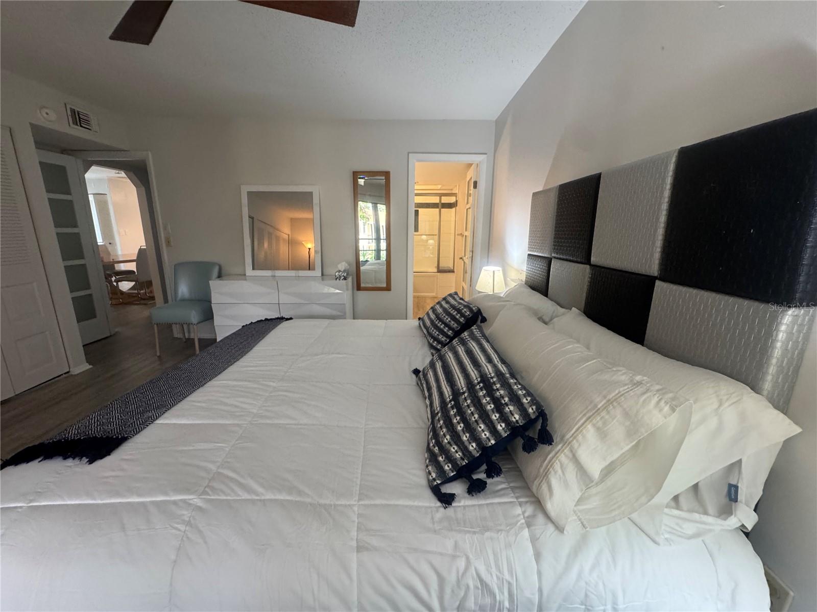 5400 34TH ST W #2K, BRADENTON, FL, 34210