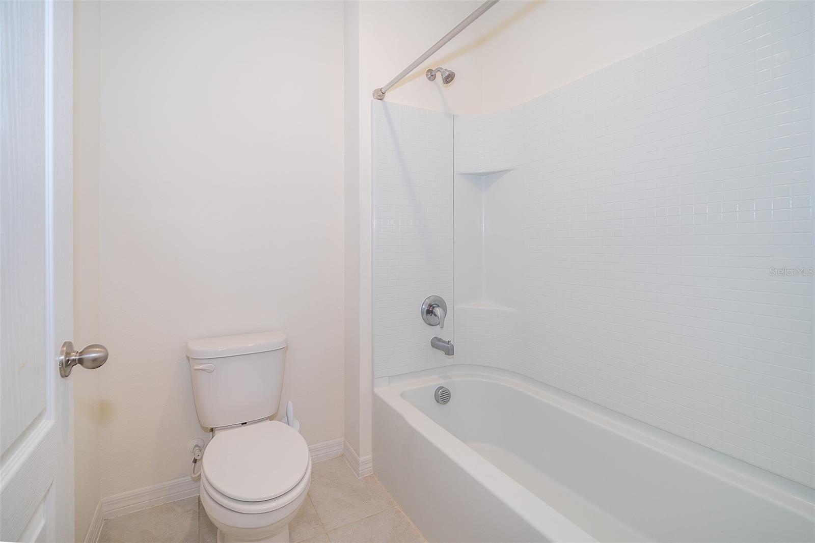 1390 FOX SQUIRREL DR, DAVENPORT, FL, 33897