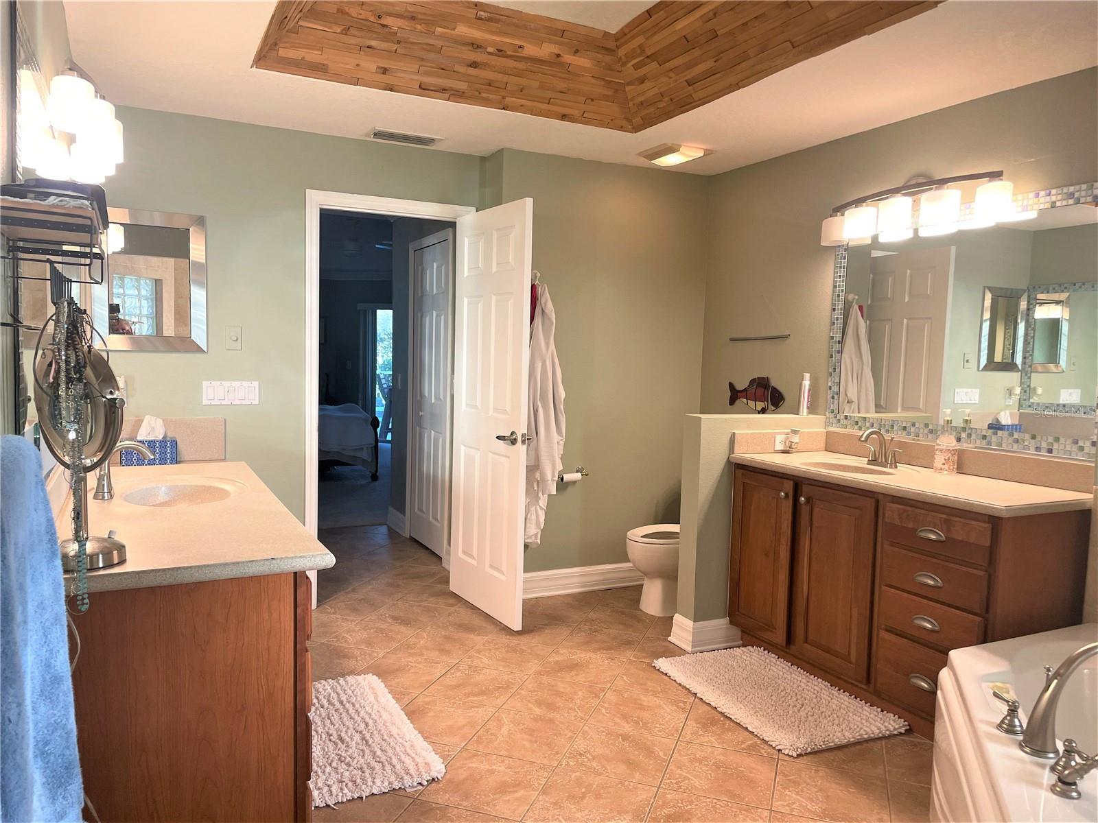 1042 BOUNDARY BLVD, ROTONDA WEST, FL, 33947