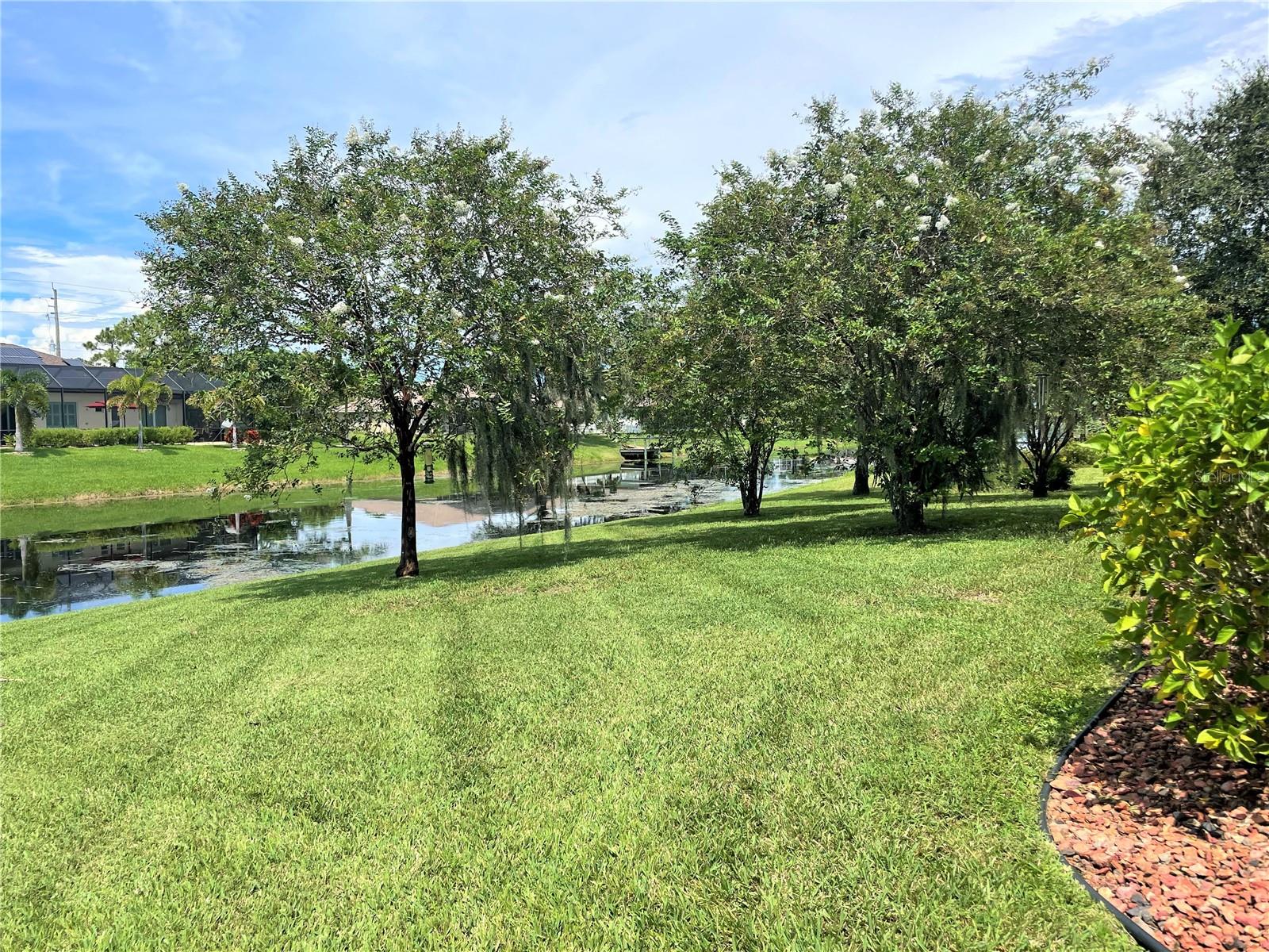 1042 BOUNDARY BLVD, ROTONDA WEST, FL, 33947