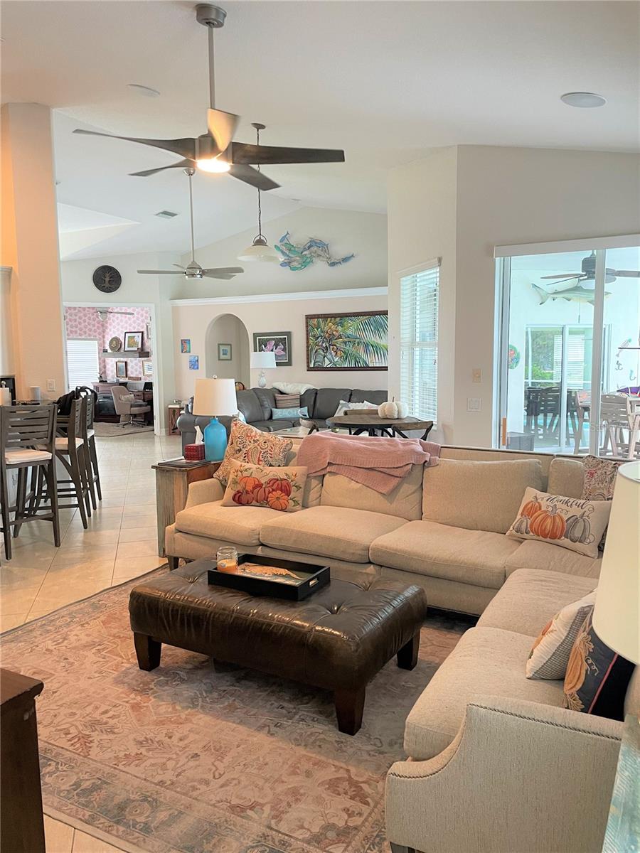 1042 BOUNDARY BLVD, ROTONDA WEST, FL, 33947