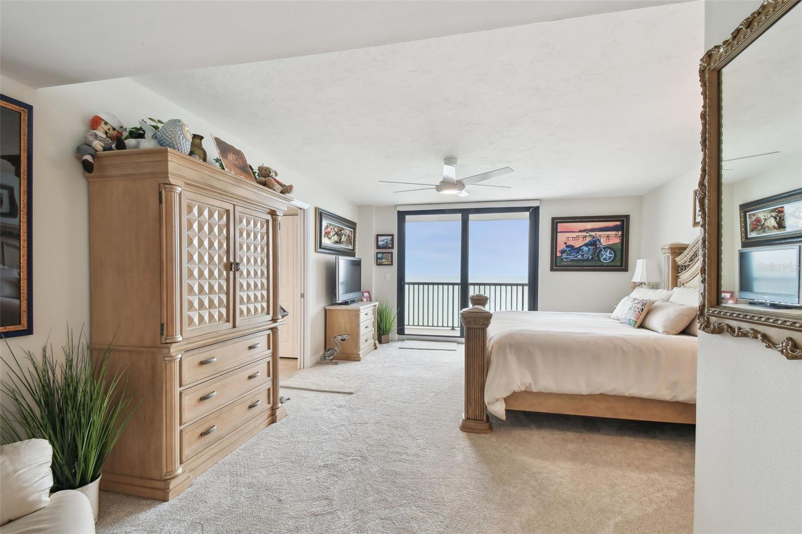 1660 GULF BLVD #PH1, CLEARWATER BEACH, FL, 33767
