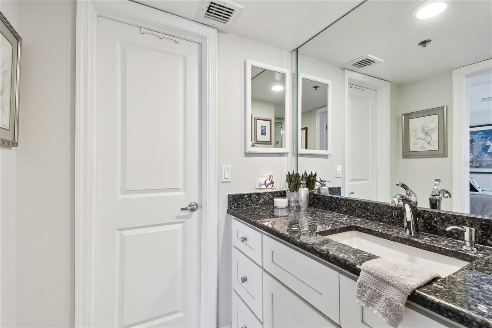 1660 GULF BLVD #PH1, CLEARWATER BEACH, FL, 33767