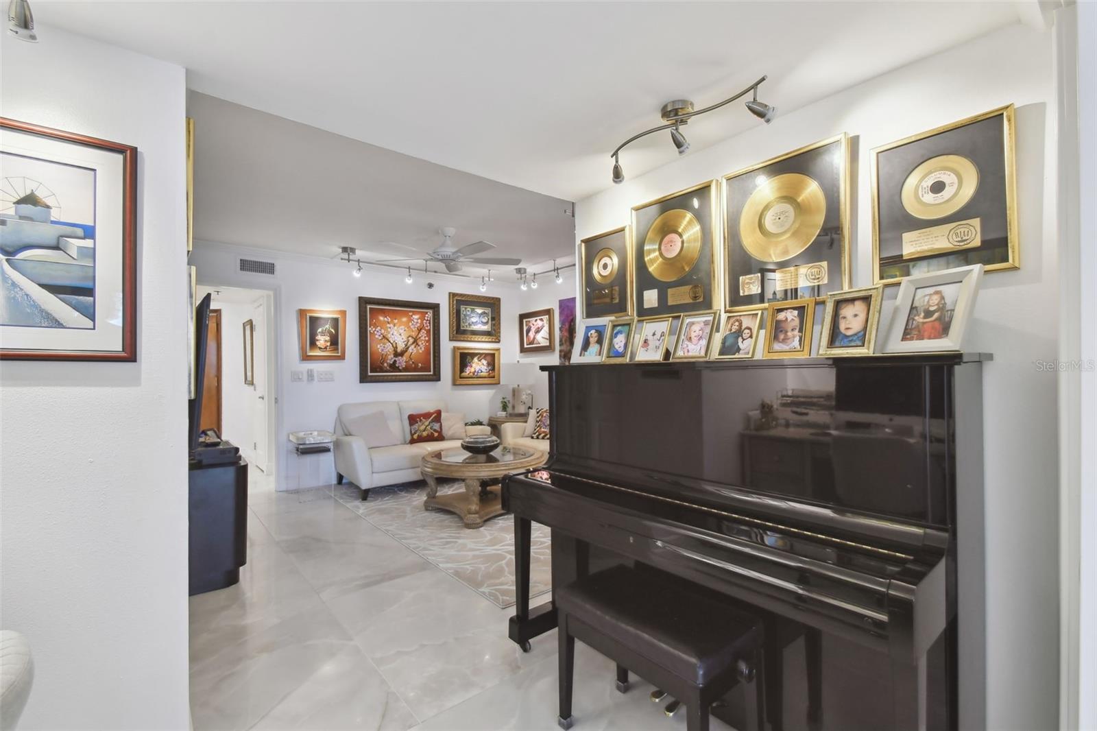 1660 GULF BLVD #PH1, CLEARWATER BEACH, FL, 33767