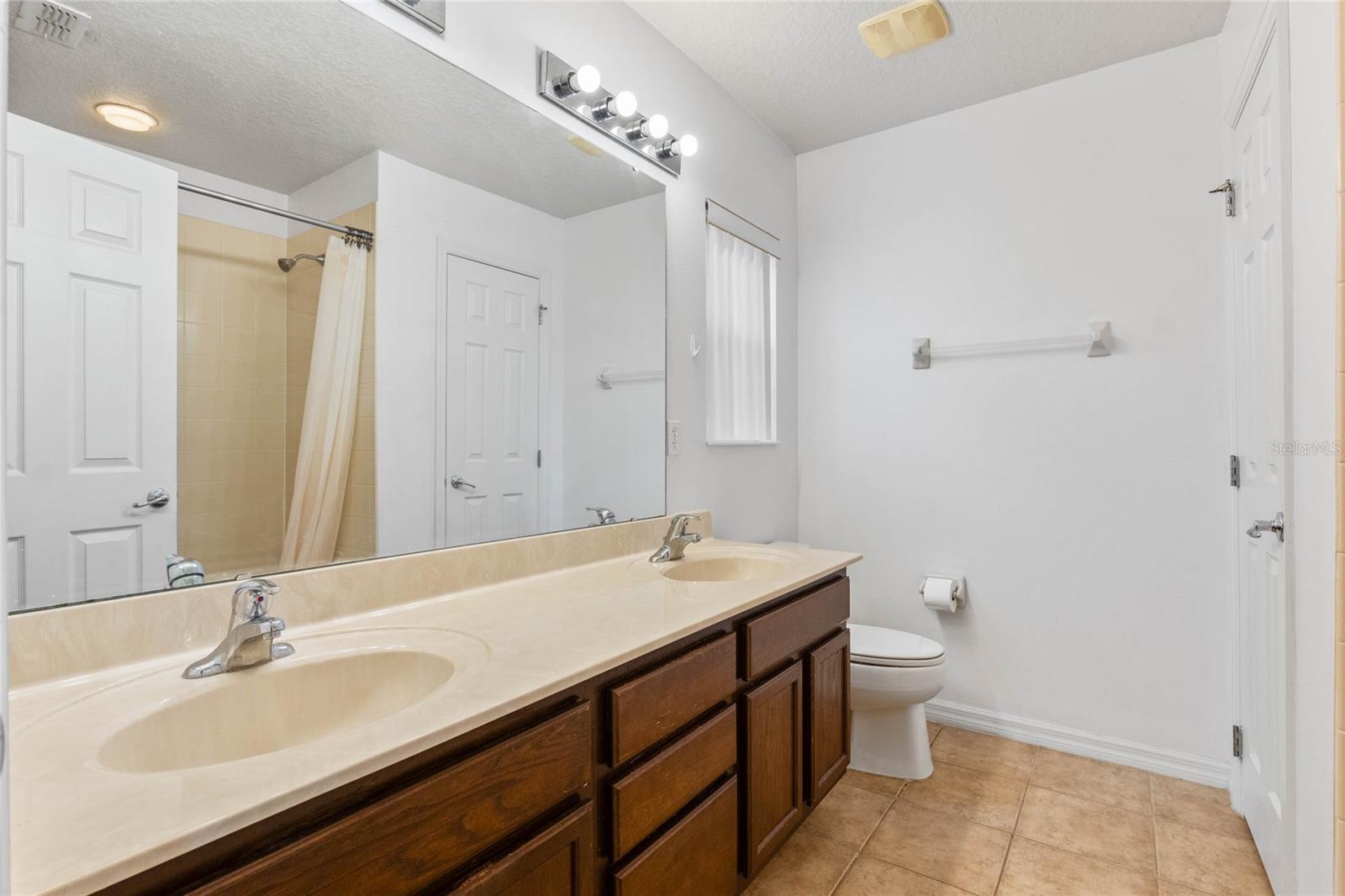 9117 CAMDEN GARDENS ST, ORLANDO, FL, 32827