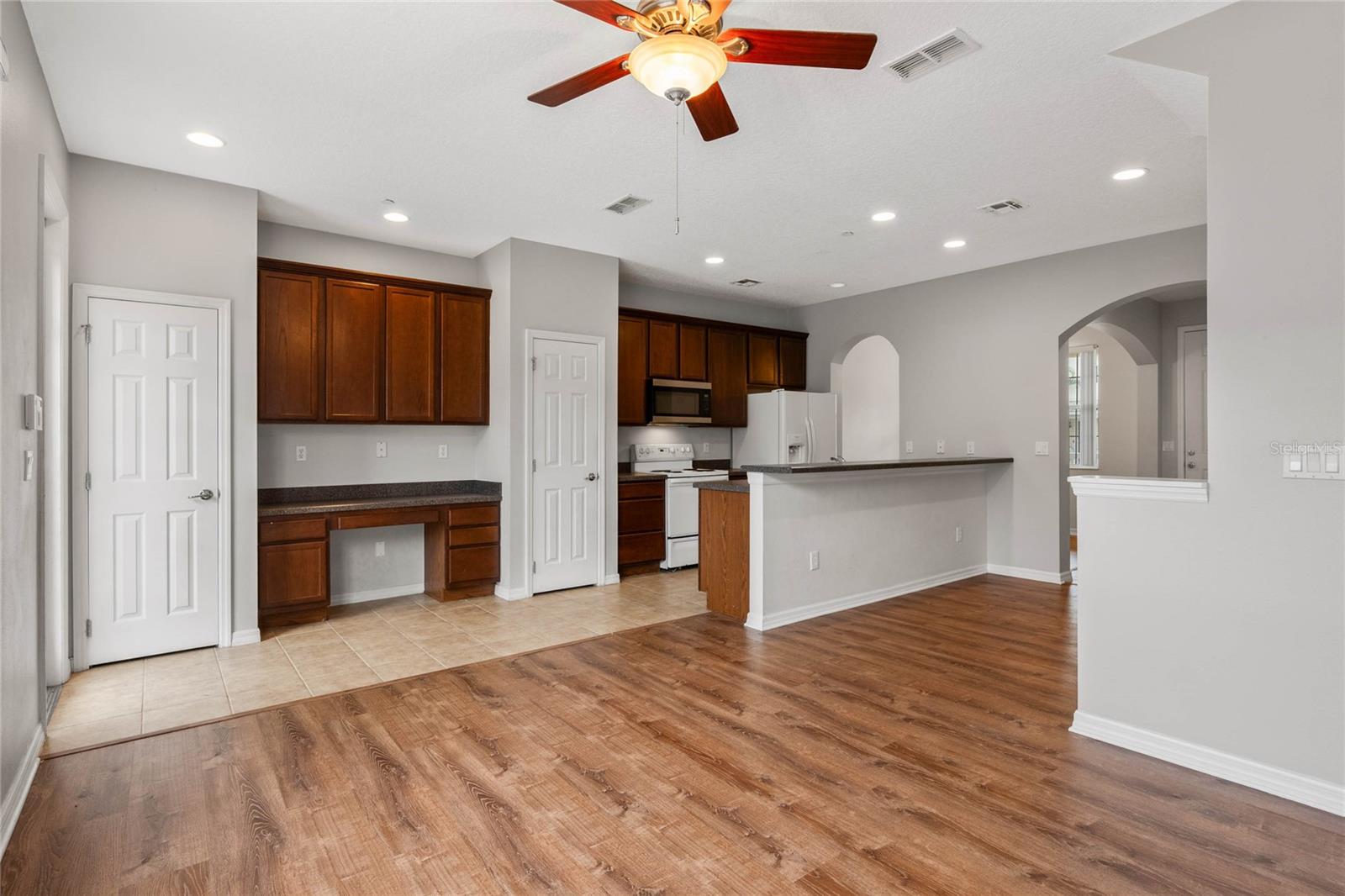 9117 CAMDEN GARDENS ST, ORLANDO, FL, 32827