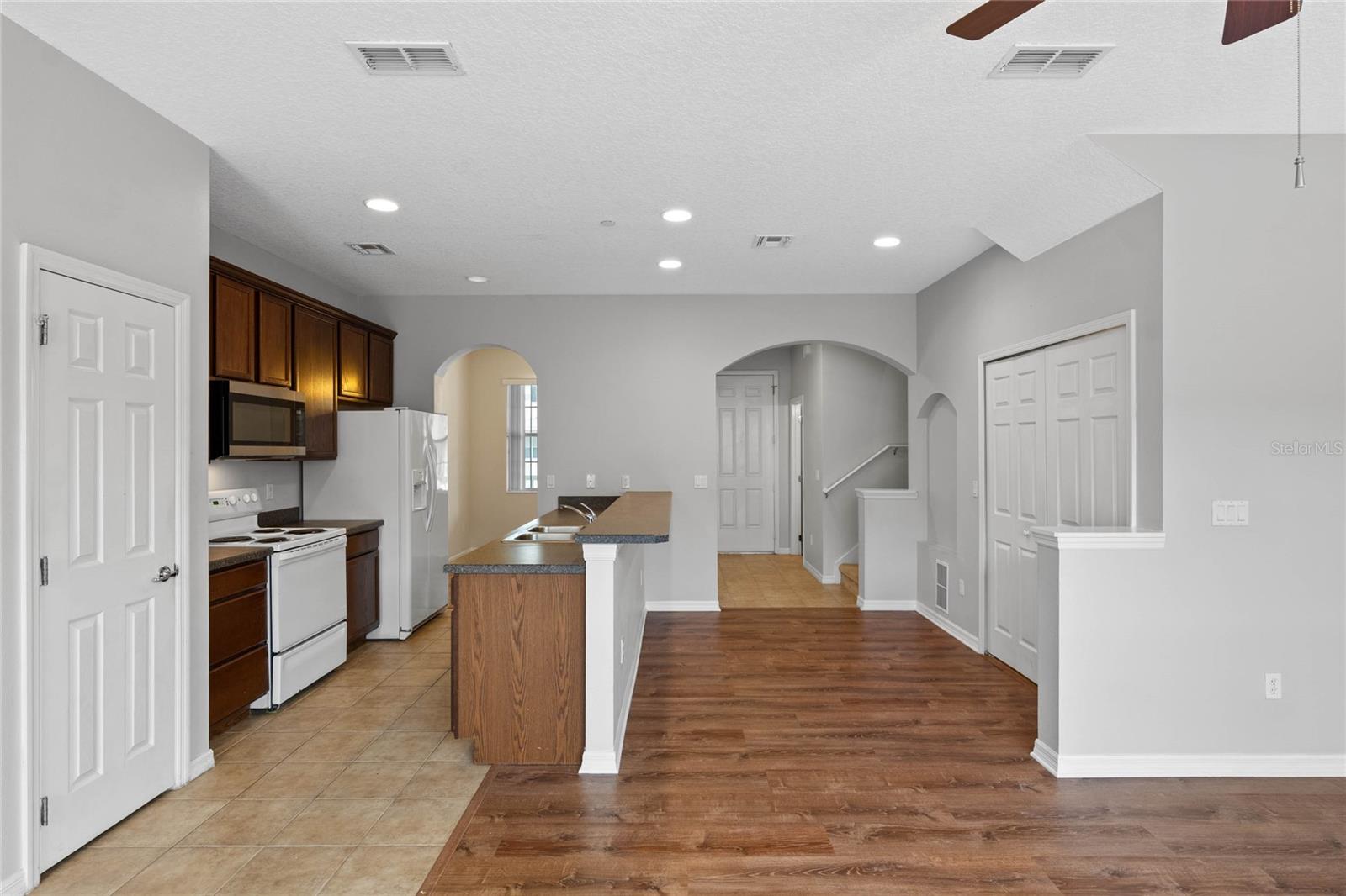 9117 CAMDEN GARDENS ST, ORLANDO, FL, 32827