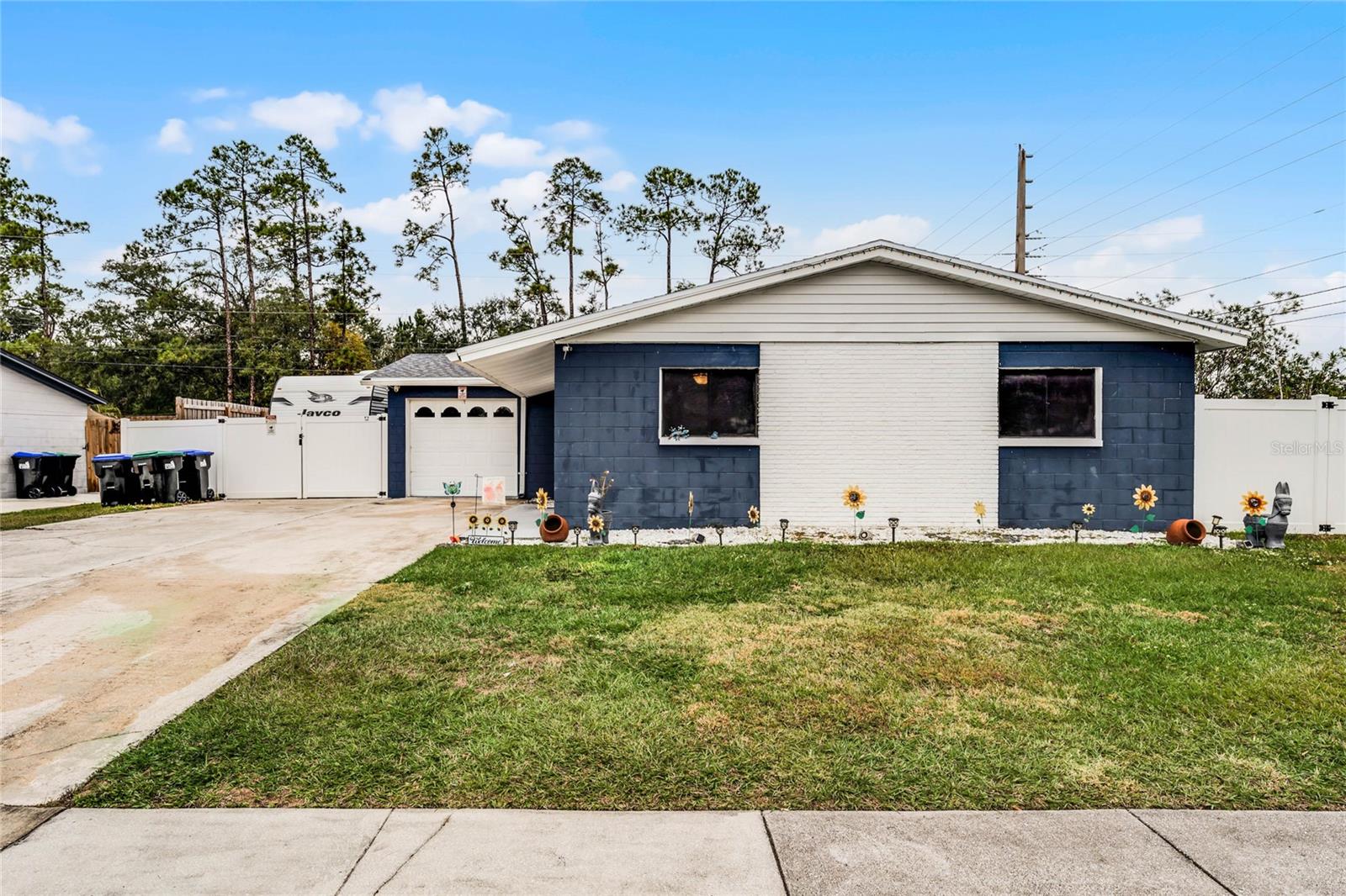 5975 ABERCORN DR, ORLANDO, FL, 32812