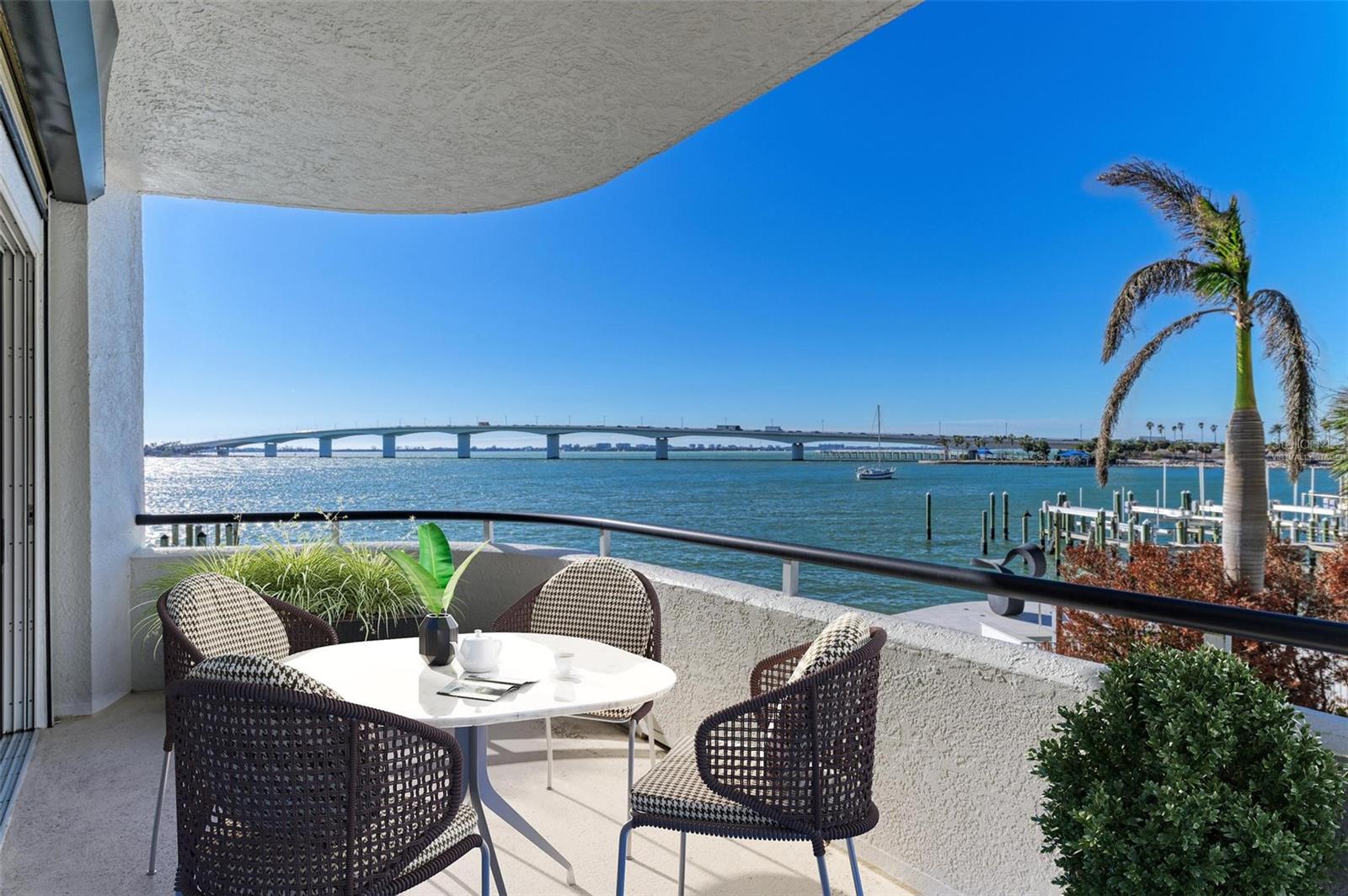 306 GOLDEN GATE PT #2, SARASOTA, FL, 34236