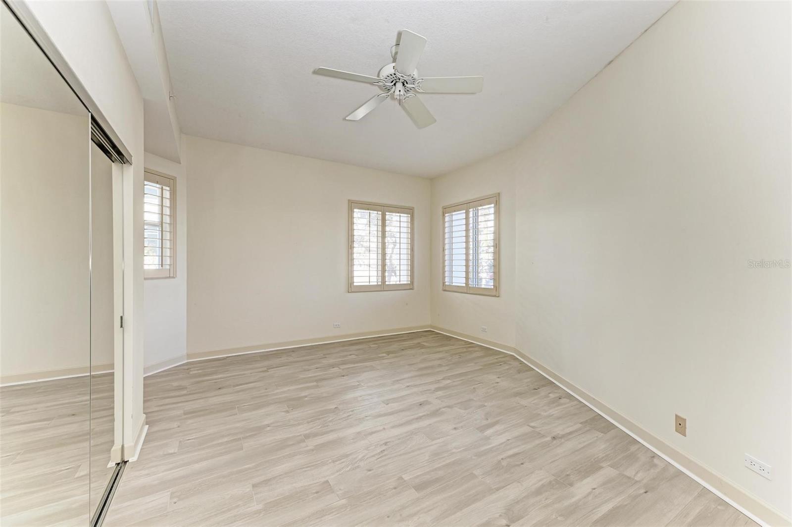 306 GOLDEN GATE PT #2, SARASOTA, FL, 34236