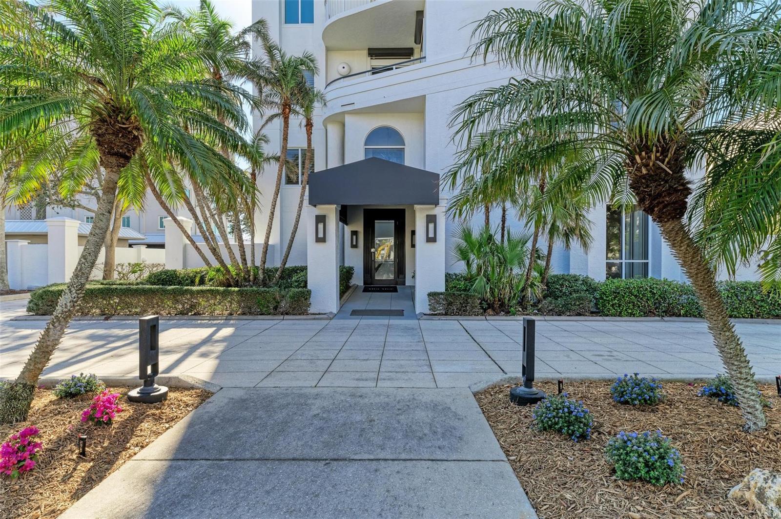 306 GOLDEN GATE PT #2, SARASOTA, FL, 34236