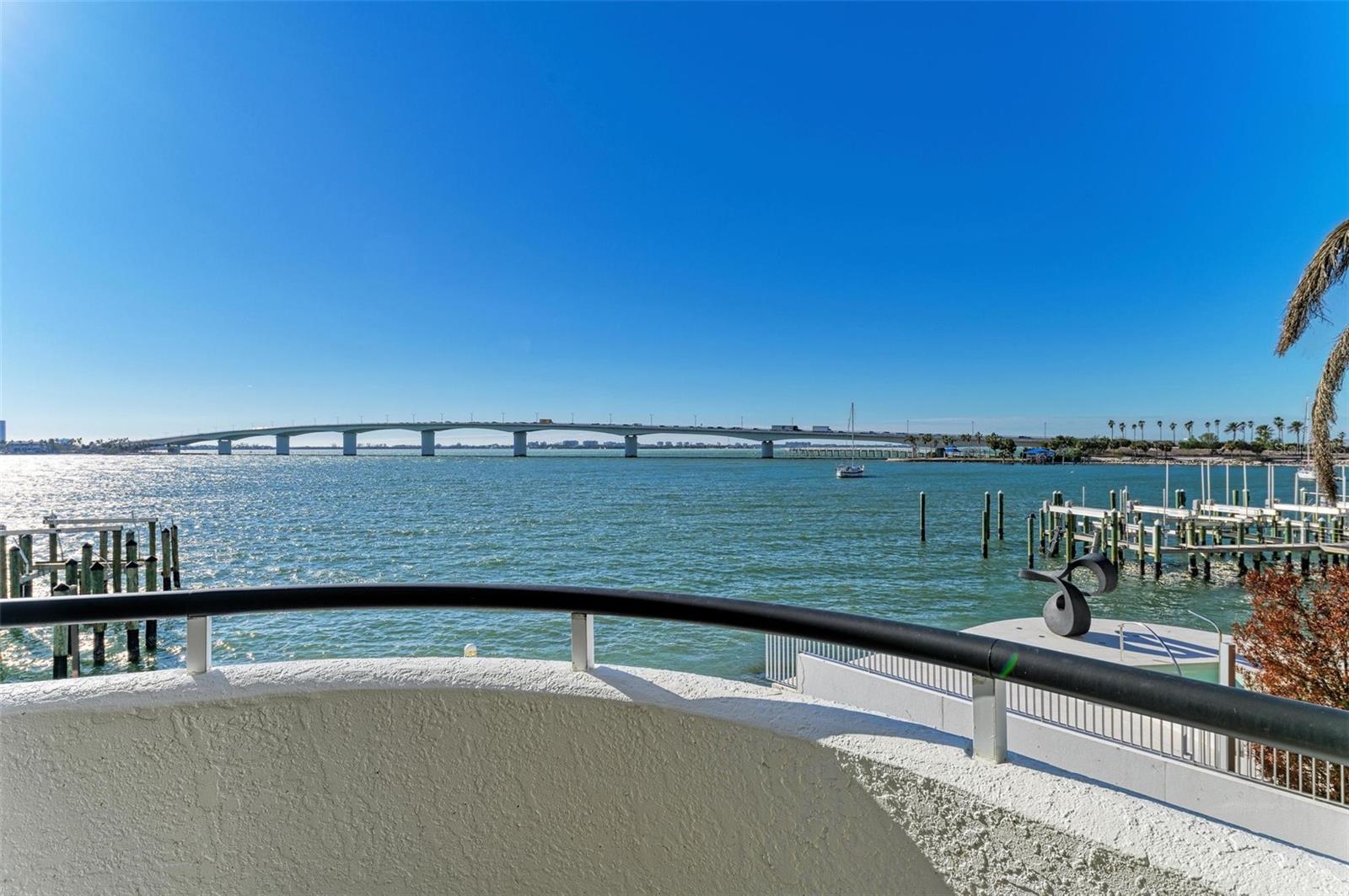 306 GOLDEN GATE PT #2, SARASOTA, FL, 34236