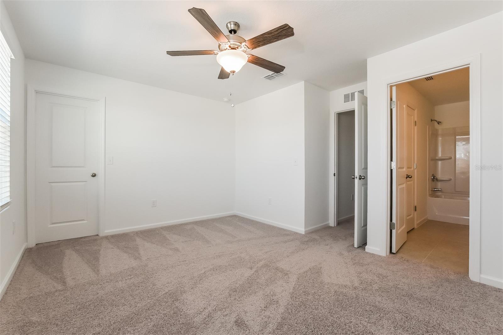 2061 HEMINGWAY CIR, GROVELAND, FL, 34736