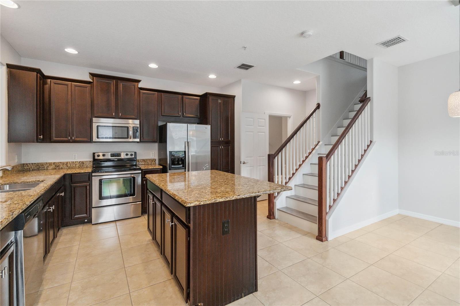 9496 STRONGBARK LN, ORLANDO, FL, 32832