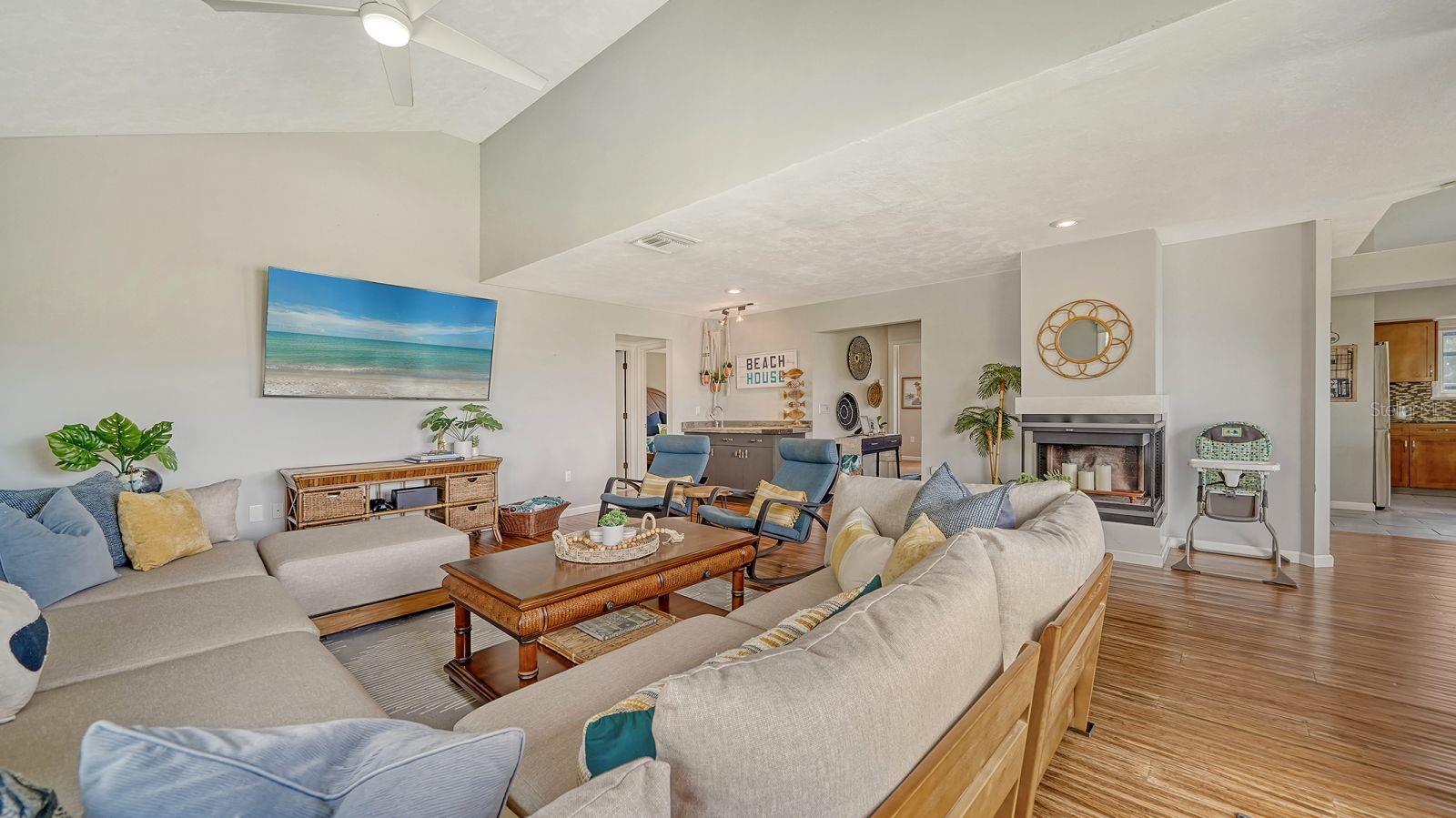 3907 BAYSIDE DR, BRADENTON, FL, 34210