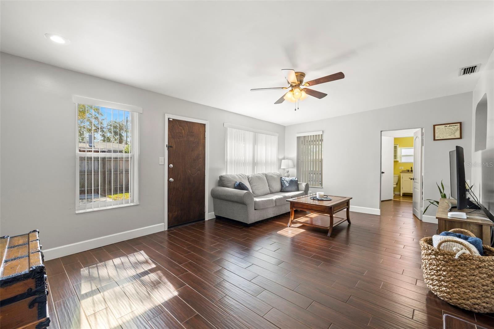 4424 W BAY VILLA AVE, TAMPA, FL, 33611