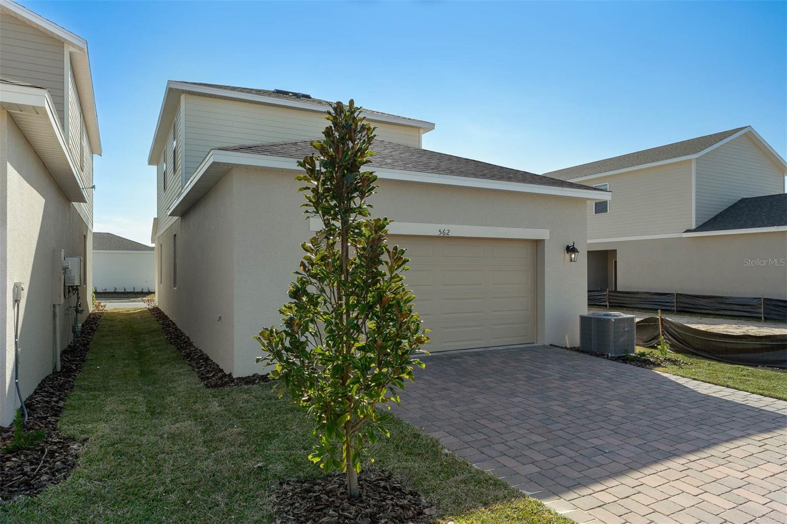 562 ORIENT AVE, DEBARY, FL, 32713