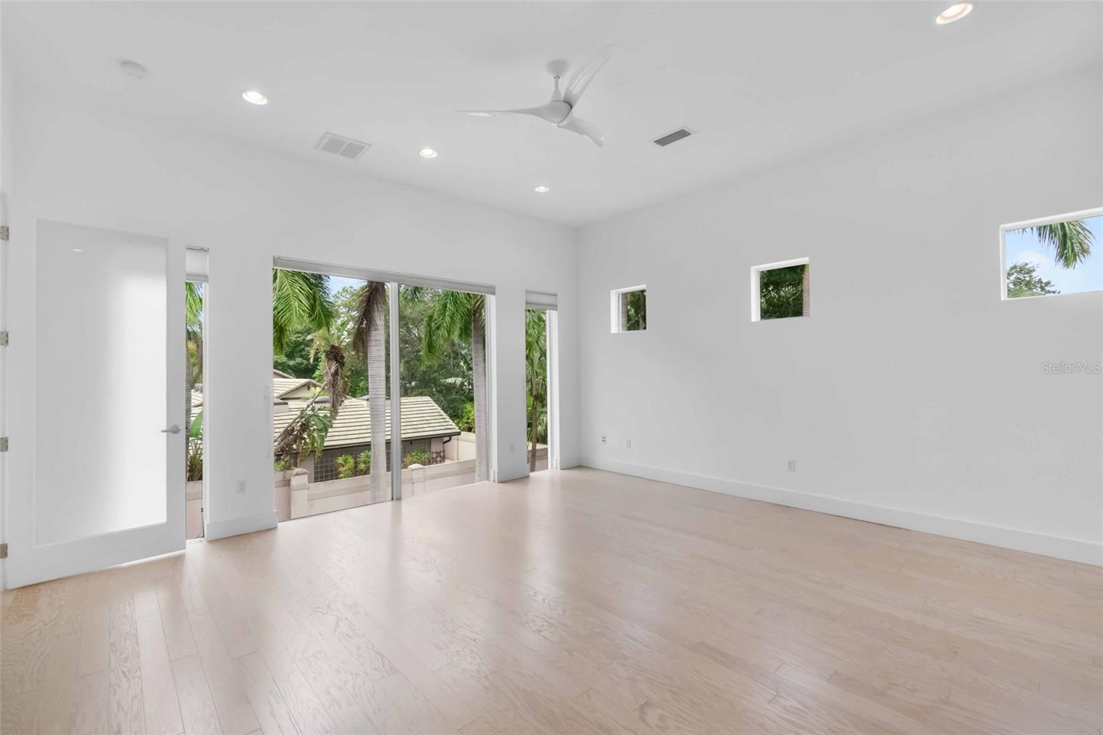 1751 HAWTHORNE ST, SARASOTA, FL, 34239