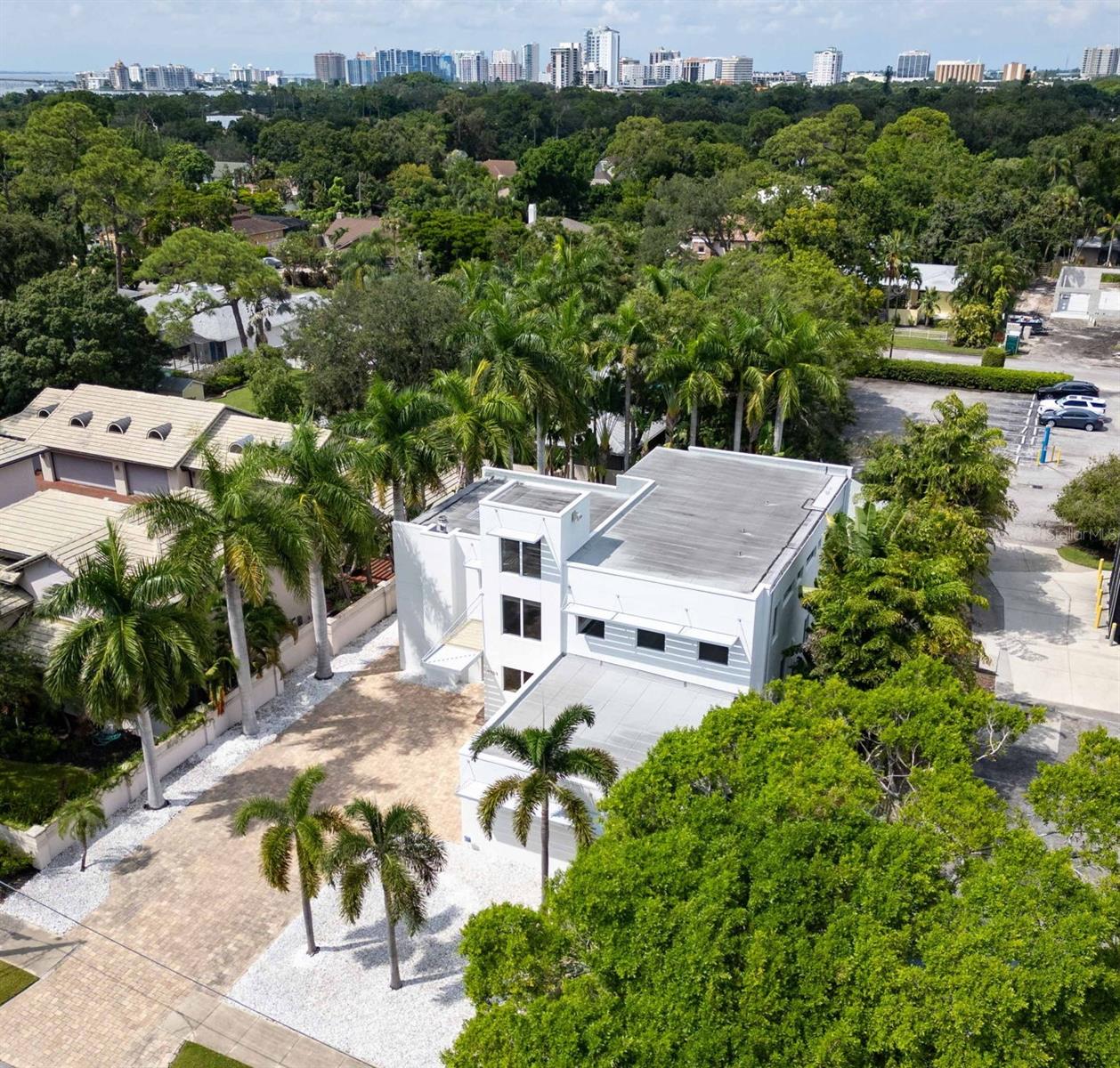 1751 HAWTHORNE ST, SARASOTA, FL, 34239