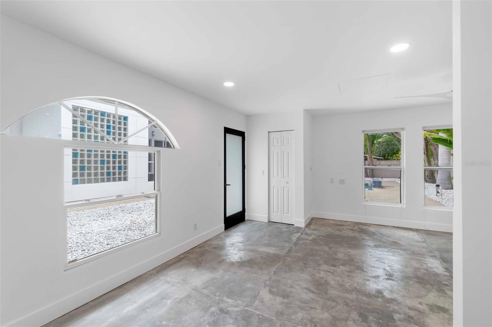 1751 HAWTHORNE ST, SARASOTA, FL, 34239