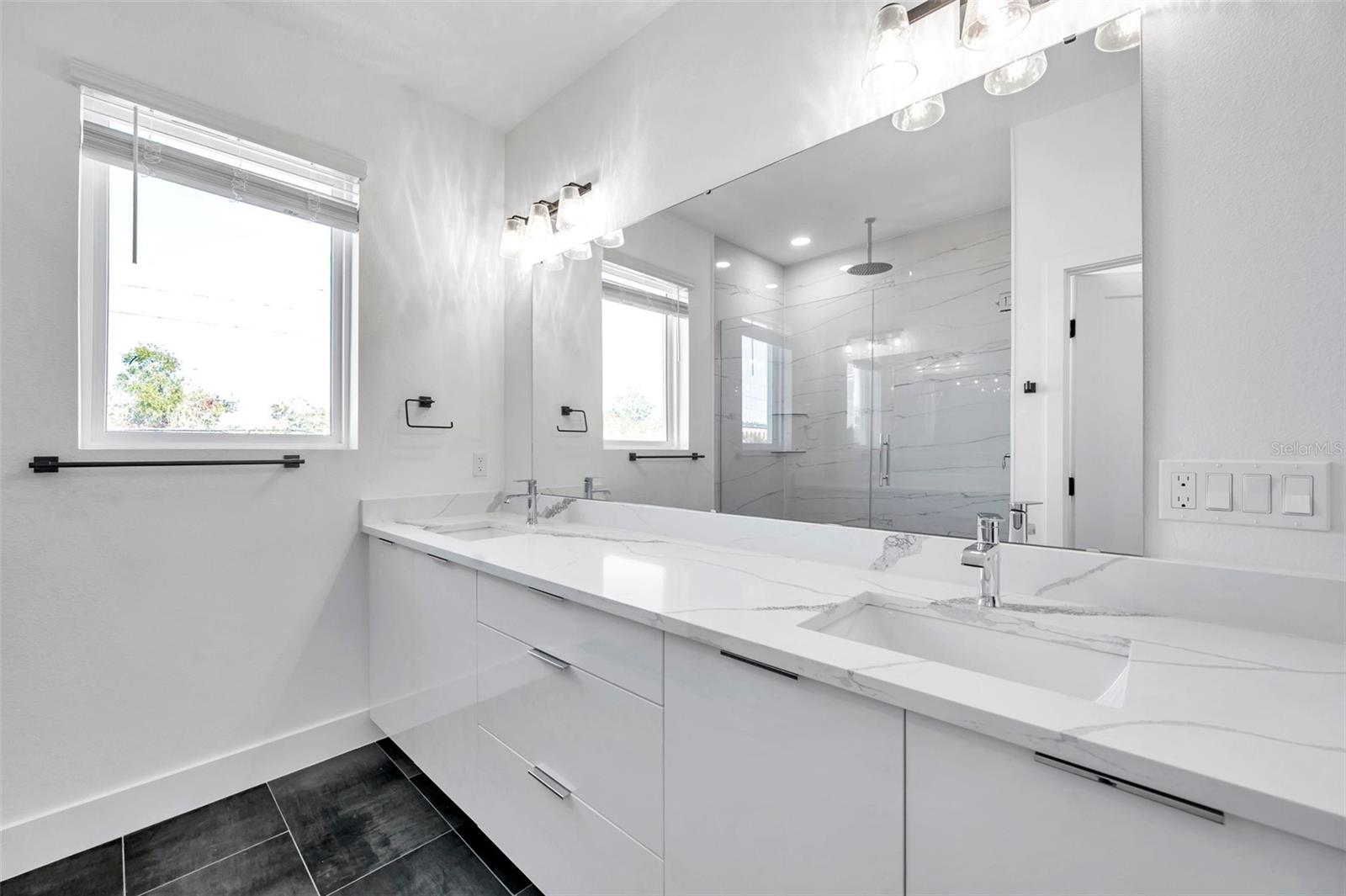 2608 W COLUMBUS DR #5, TAMPA, FL, 33607