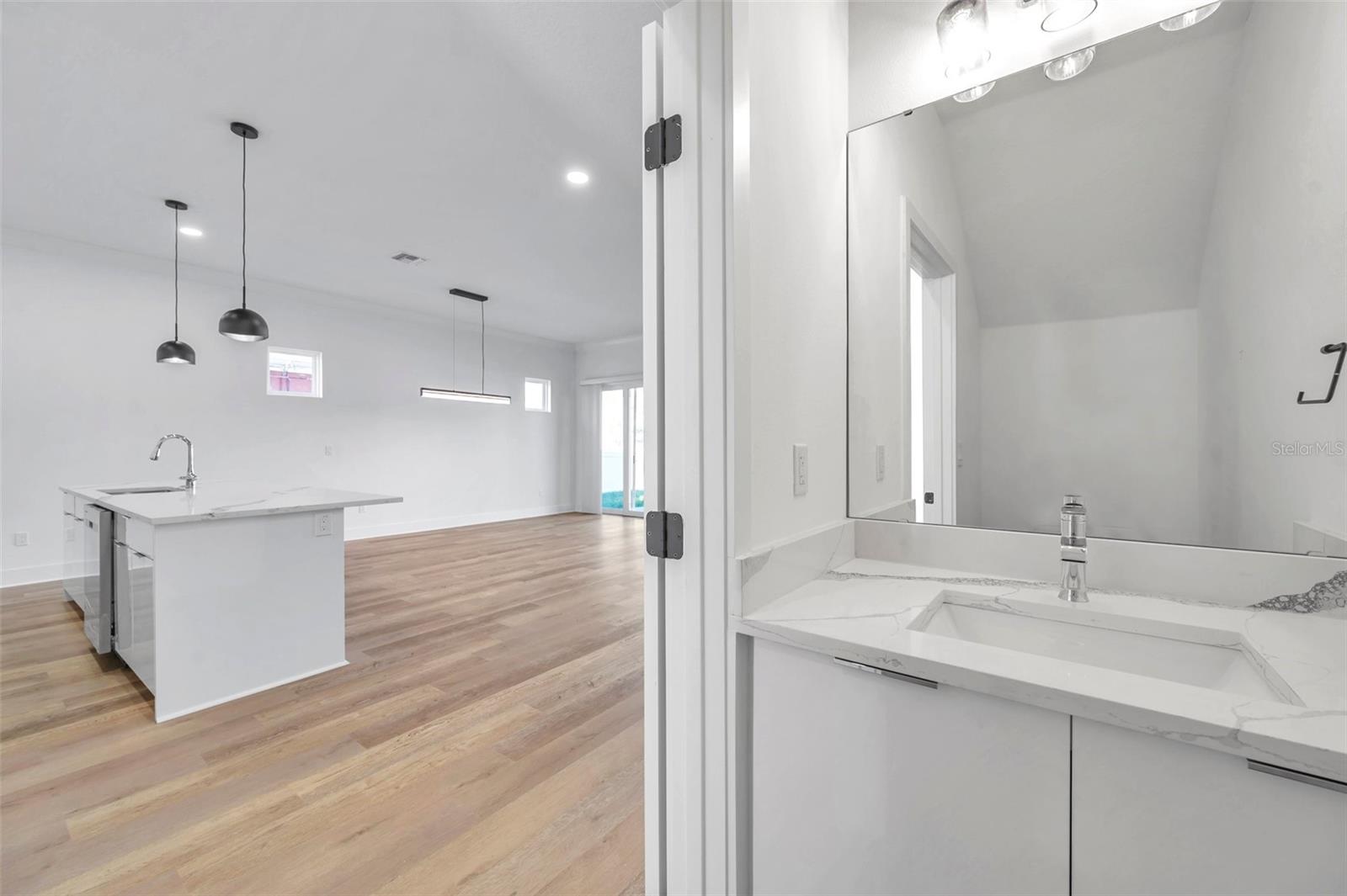 2608 W COLUMBUS DR #5, TAMPA, FL, 33607