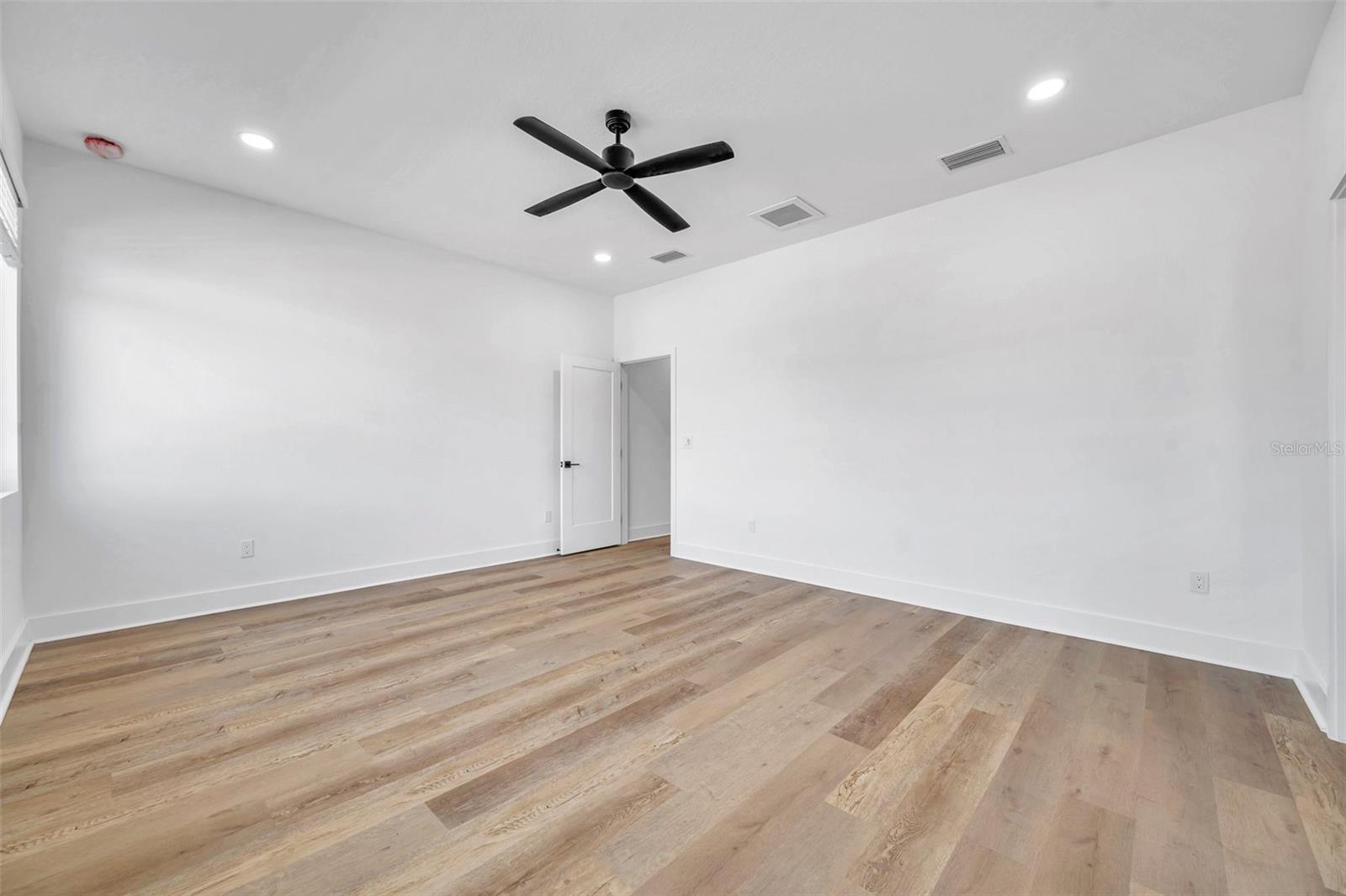 2608 W COLUMBUS DR #5, TAMPA, FL, 33607