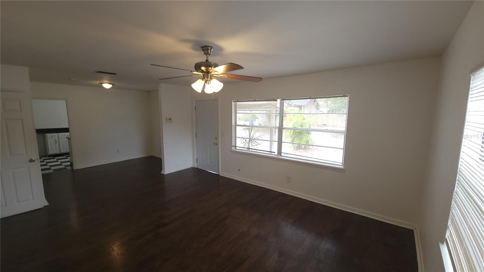 34616 W CHESTNUT ST, TAMPA, FL, 33607
