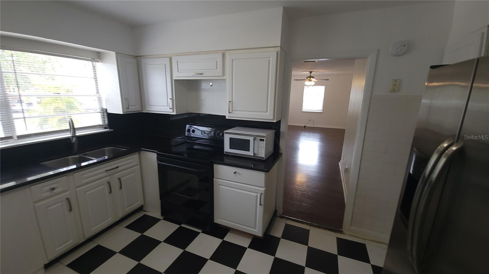 34616 W CHESTNUT ST, TAMPA, FL, 33607