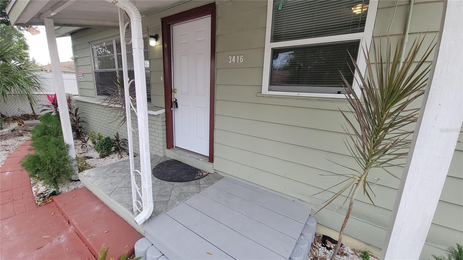 34616 W CHESTNUT ST, TAMPA, FL, 33607