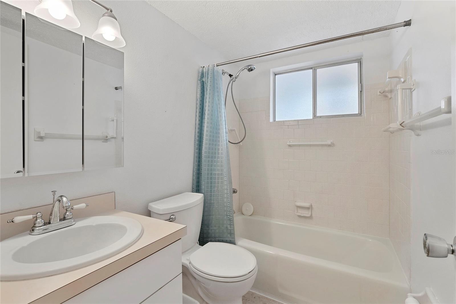 5889 CANAL DR #I4, BRADENTON, FL, 34207