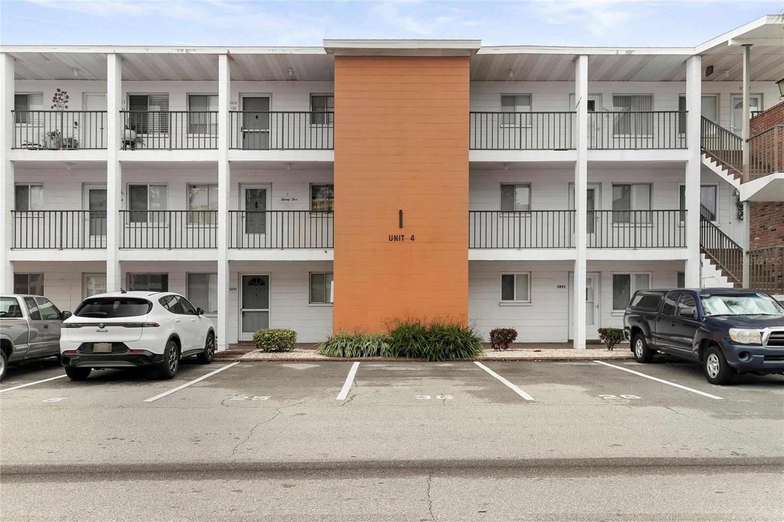 5889 CANAL DR #I4, BRADENTON, FL, 34207