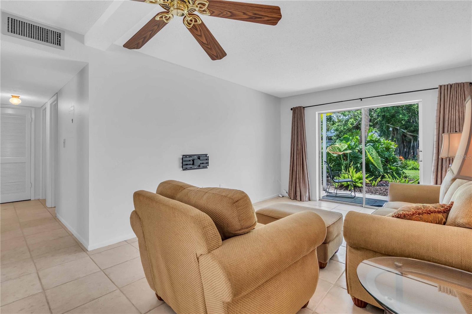 5889 CANAL DR #I4, BRADENTON, FL, 34207