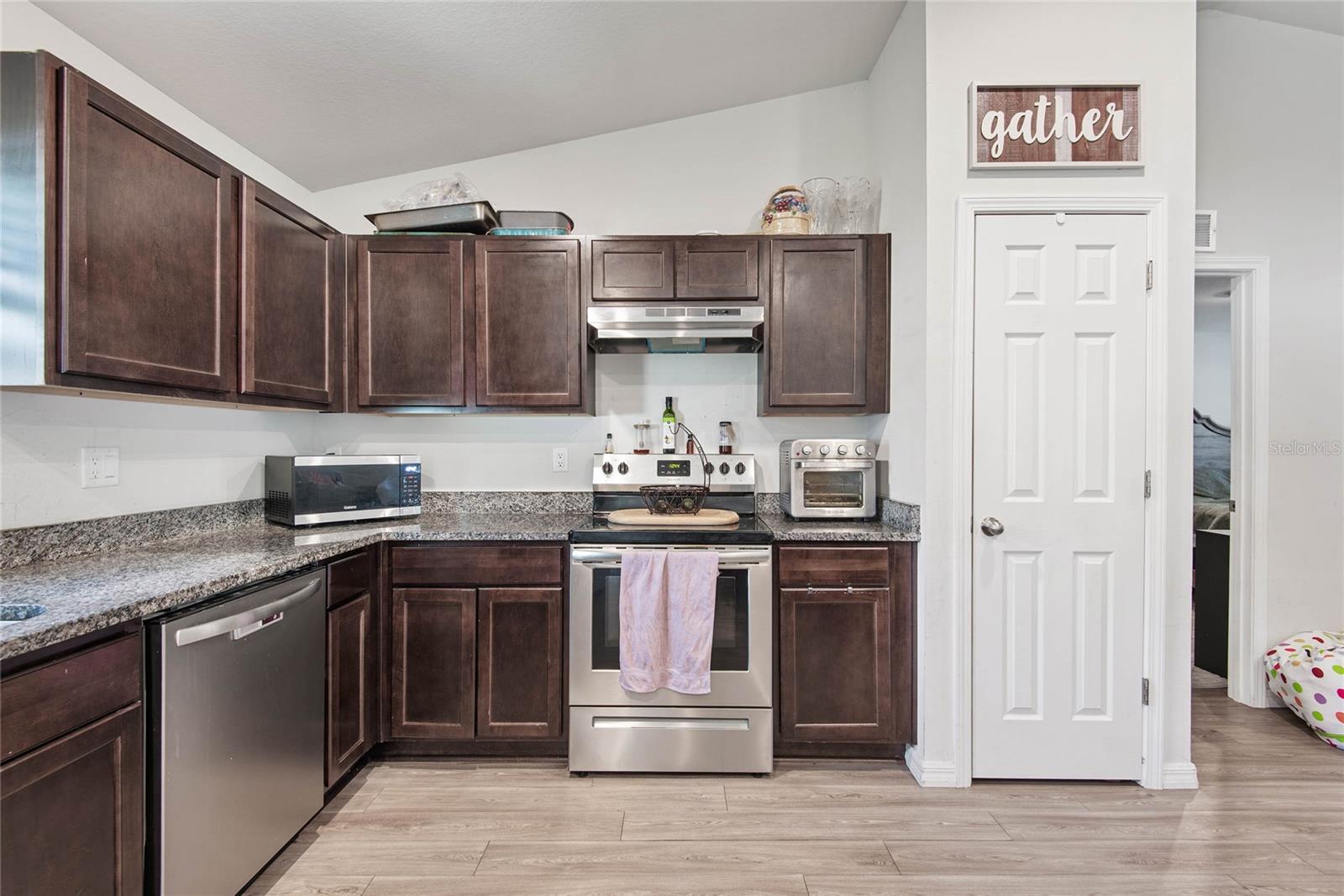 8 SEDGEFIELD PATH S, PALM COAST, FL, 32164