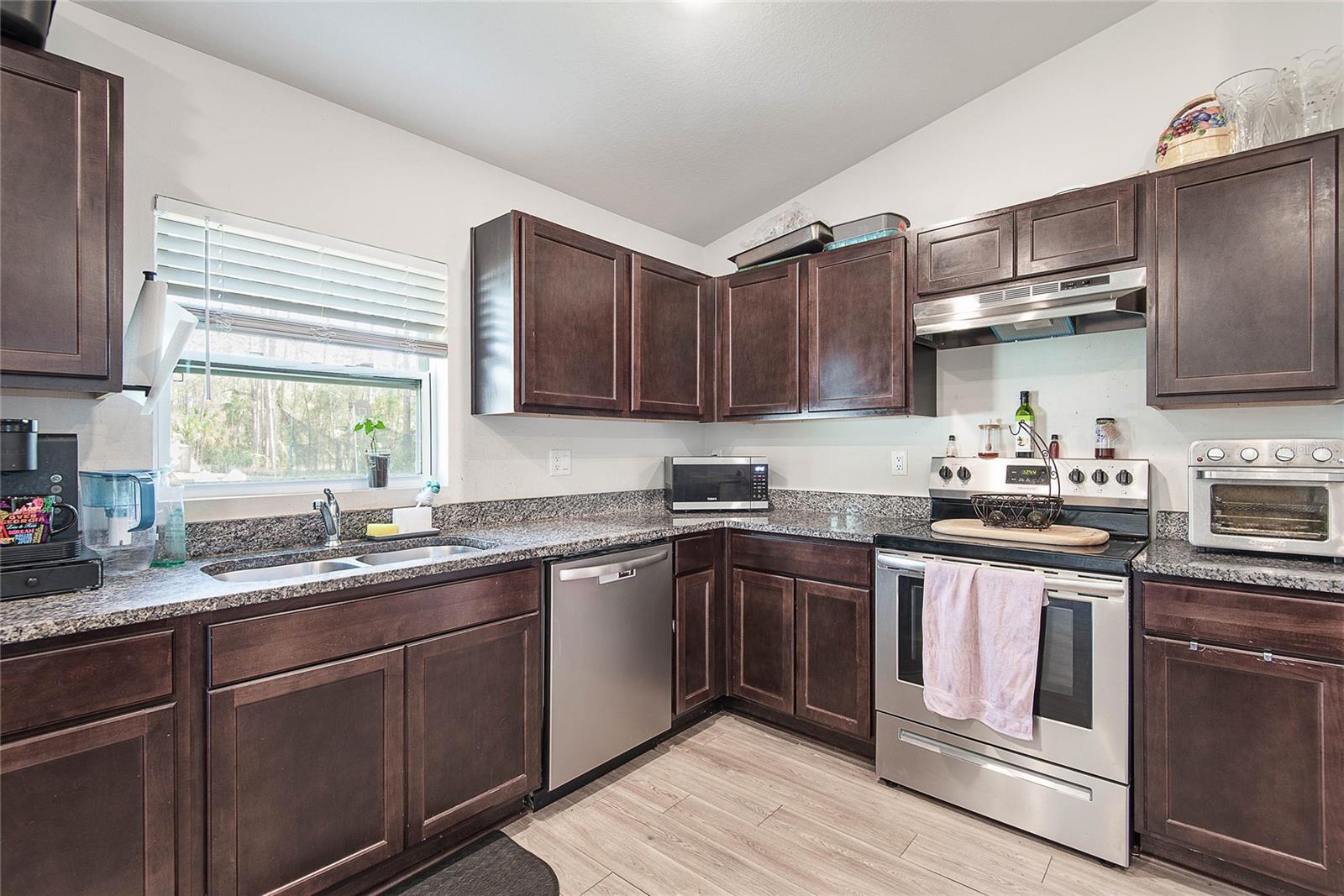 8 SEDGEFIELD PATH S, PALM COAST, FL, 32164