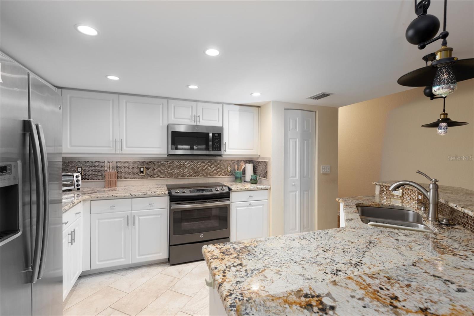 9341 BLIND PASS RD, ST PETE BEACH, FL, 33706