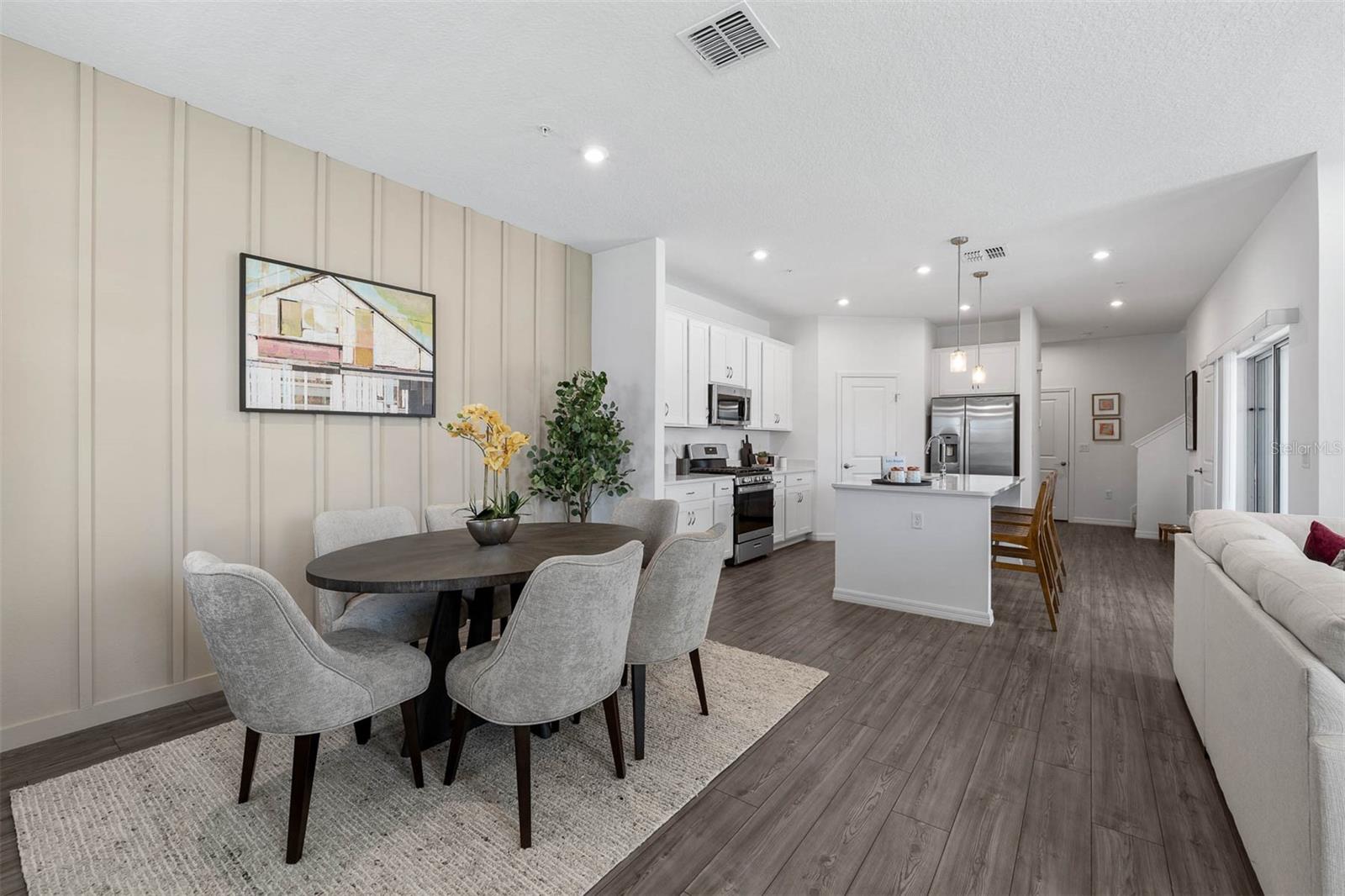 554 ORIENT AVE, DEBARY, FL, 32713