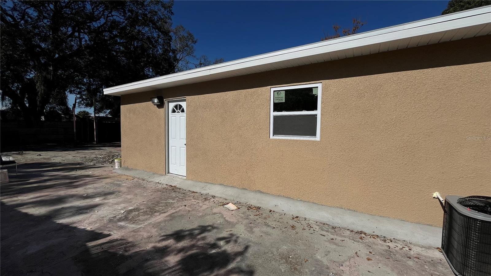 11112 N DIXON AVE, TAMPA, FL, 33612