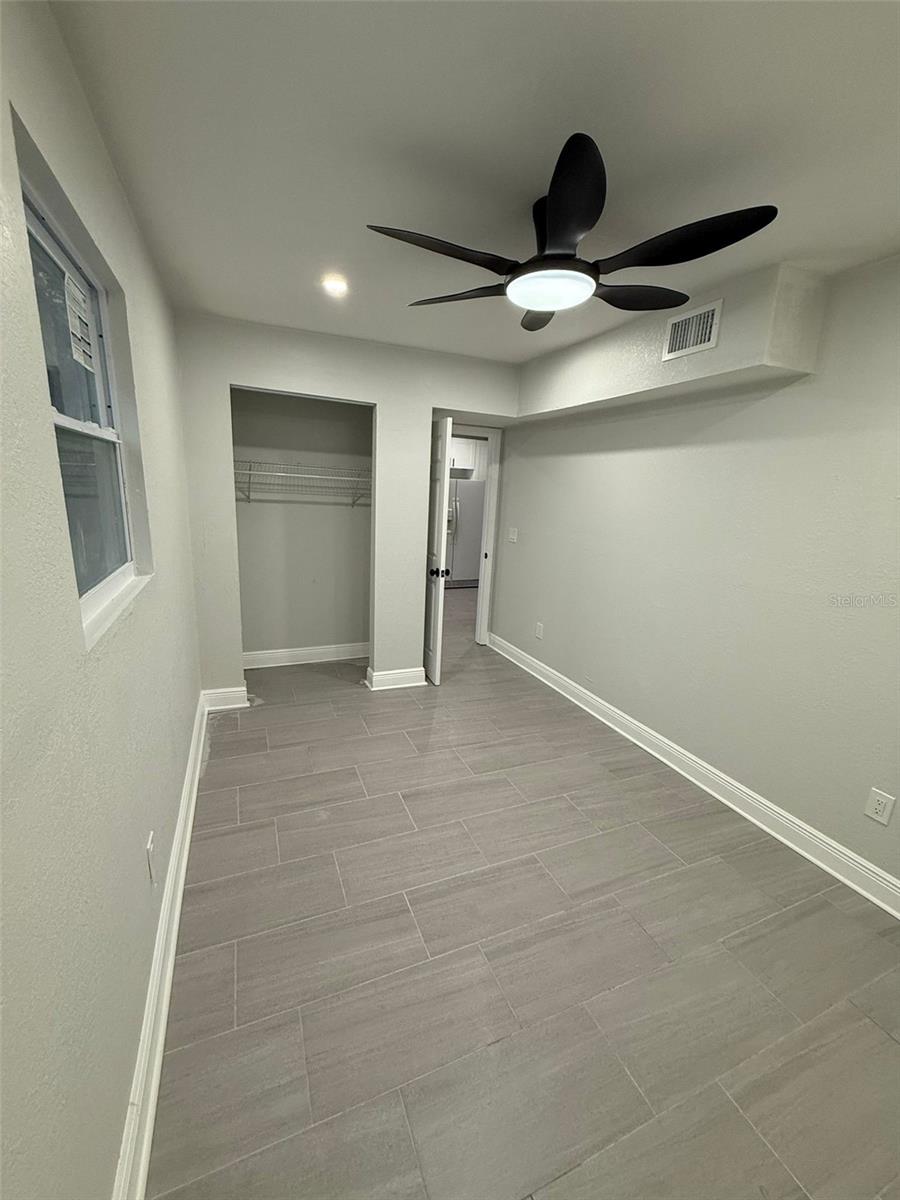 11112 N DIXON AVE, TAMPA, FL, 33612