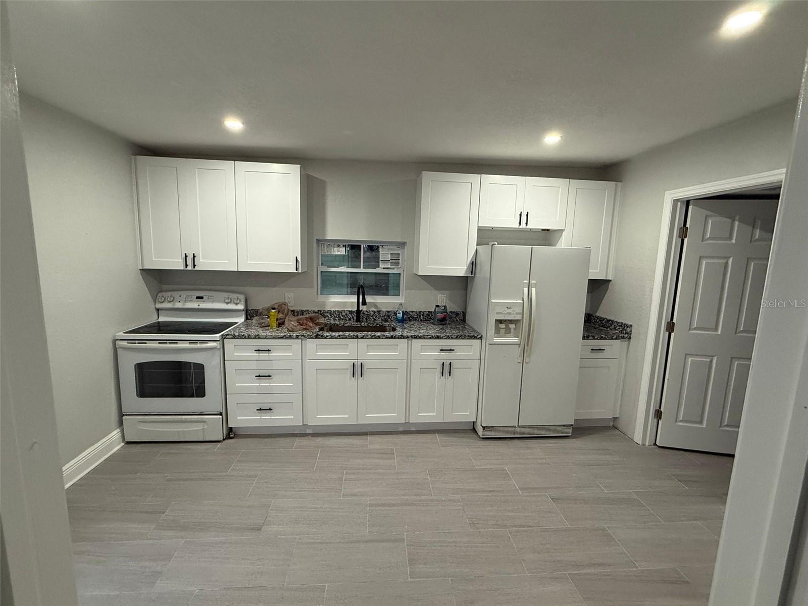 11112 N DIXON AVE, TAMPA, FL, 33612