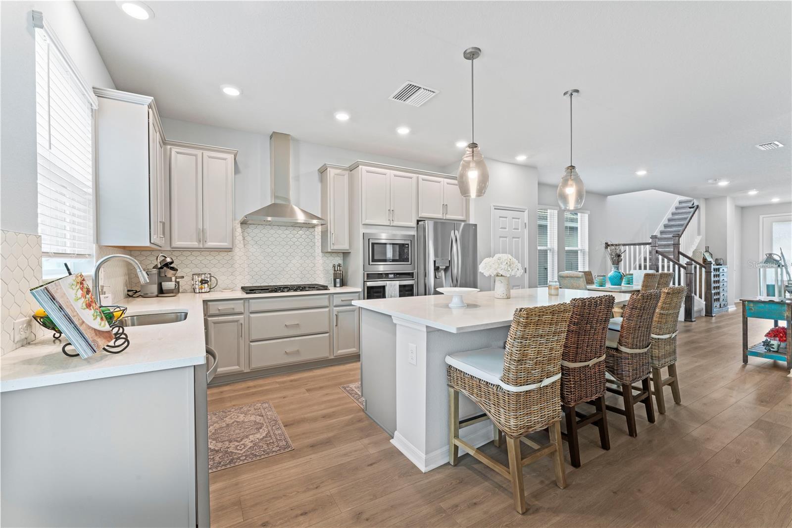 5636 SILVER SUN DR, APOLLO BEACH, FL, 33572