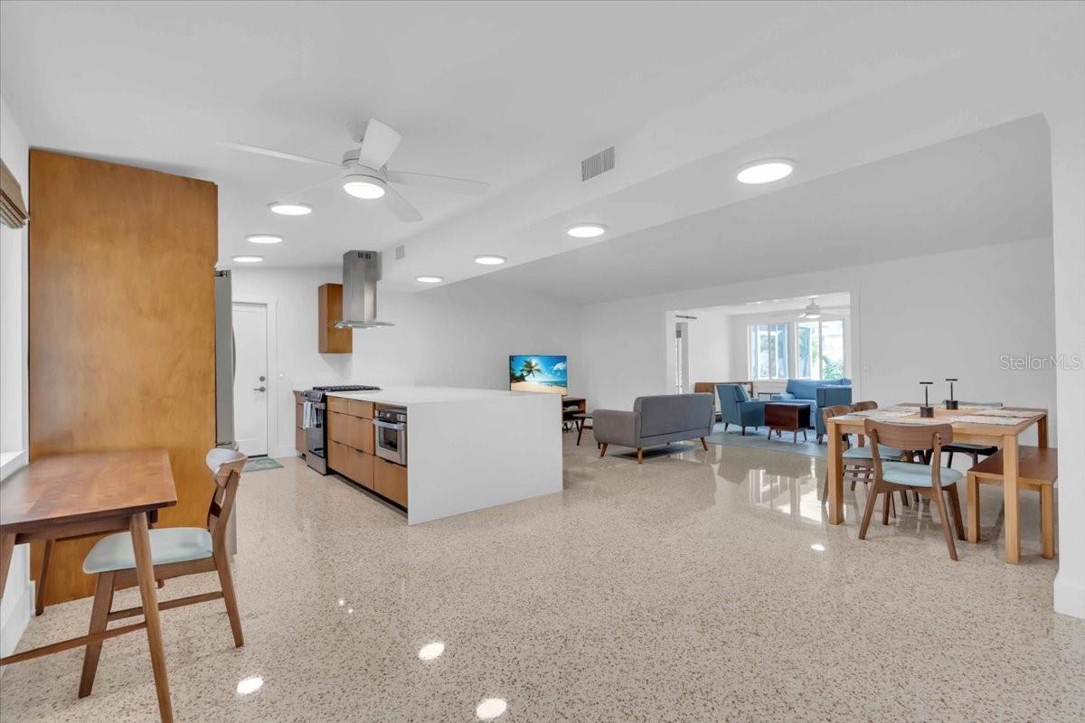 306 66TH ST, HOLMES BEACH, FL, 34217