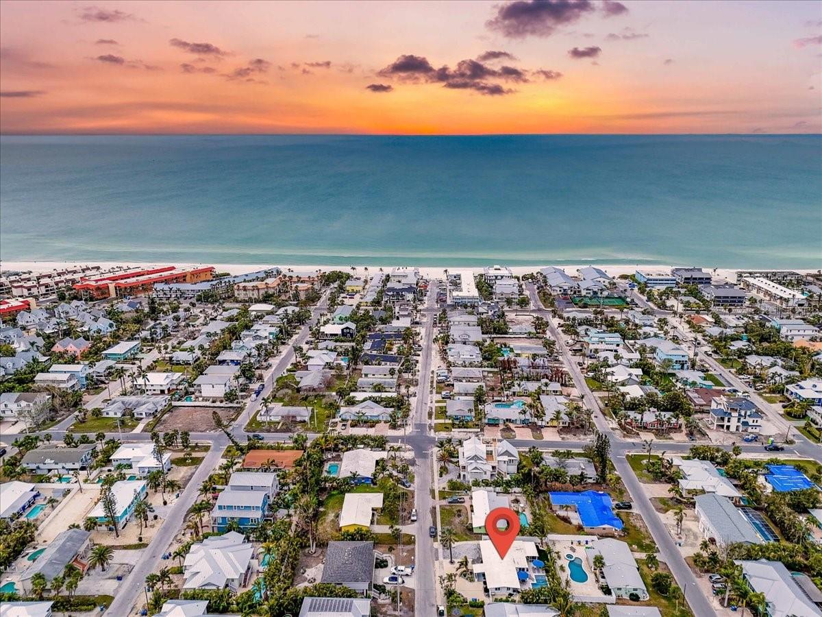 306 66TH ST, HOLMES BEACH, FL, 34217