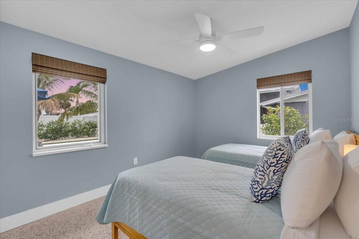 306 66TH ST, HOLMES BEACH, FL, 34217