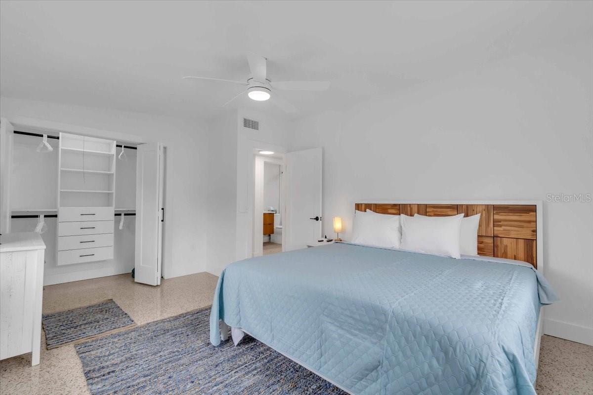 306 66TH ST, HOLMES BEACH, FL, 34217
