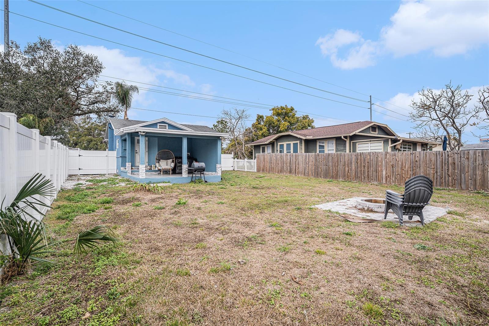 8907 N BOULEVARD, TAMPA, FL, 33604