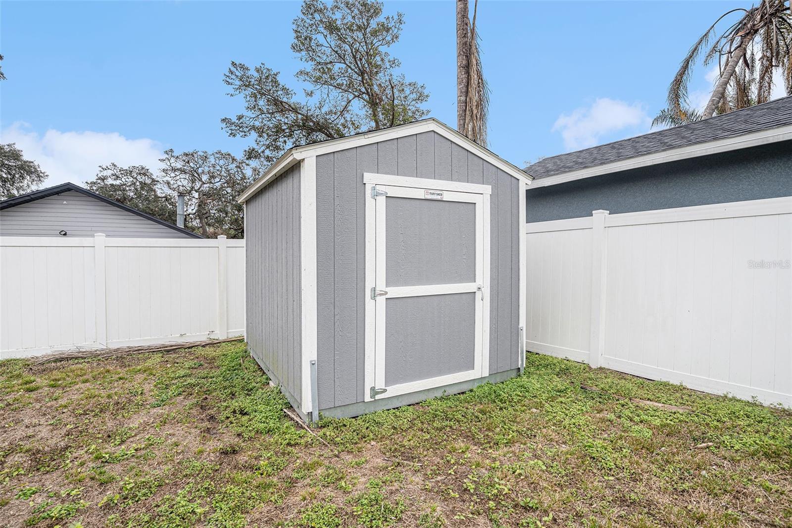 8907 N BOULEVARD, TAMPA, FL, 33604